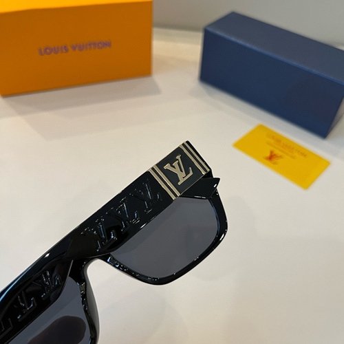 ルイヴィトンサングラス着用イメージ